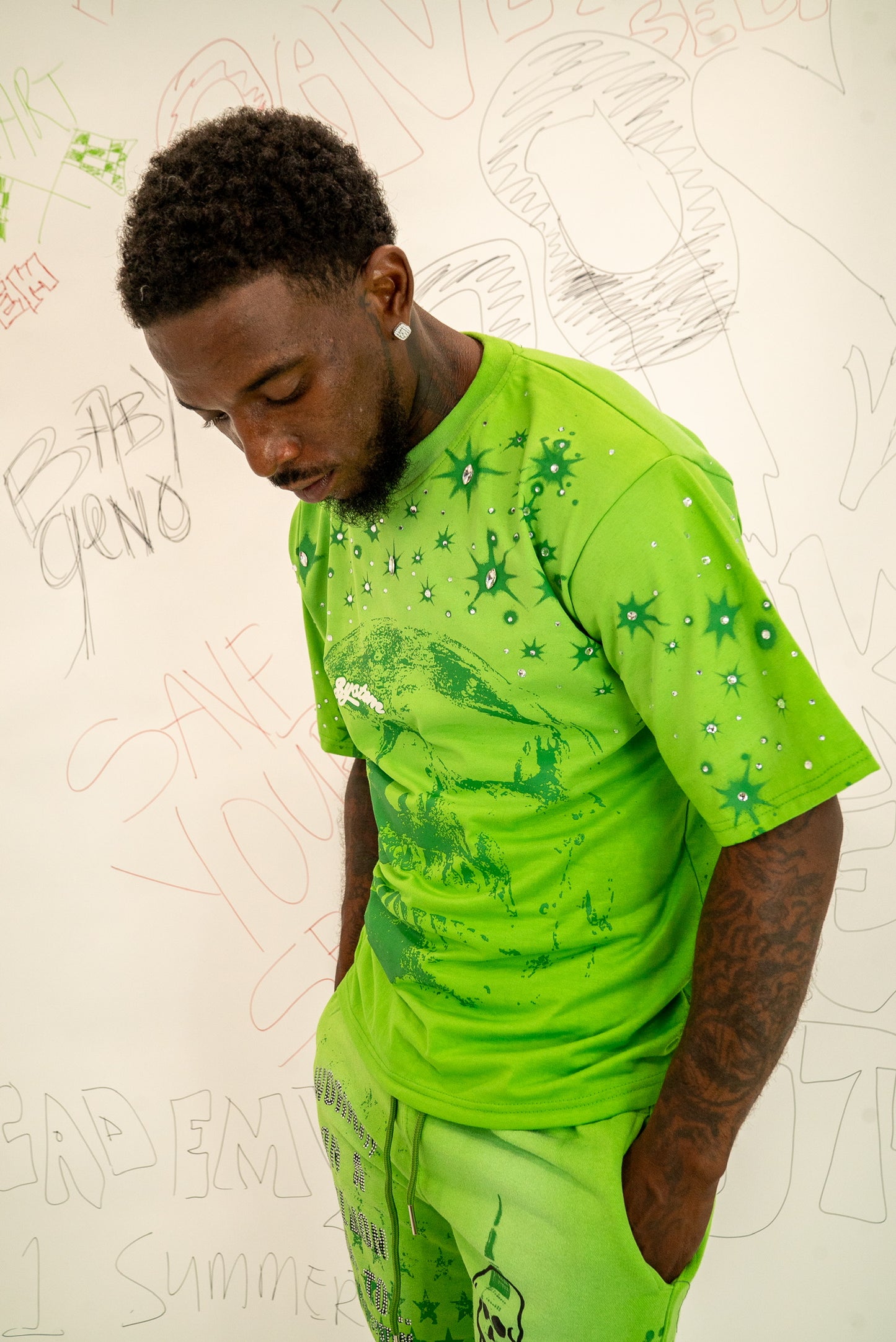 Sunfaded Toxic Green “Seeing Stars” Tee